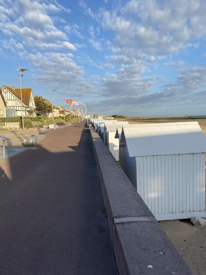 Super Appartement Cosy, Parking Prive Courseulles-sur-Mer Exterior foto